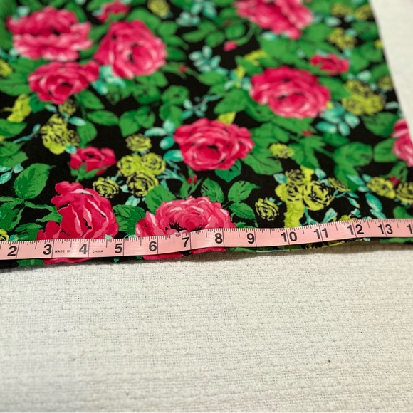 Floral Pin-up Women's Pencil Dress - Picture 3 of 8